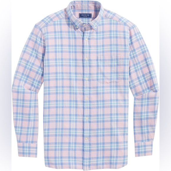 Vineyard Vines - Picture 1 of 6
